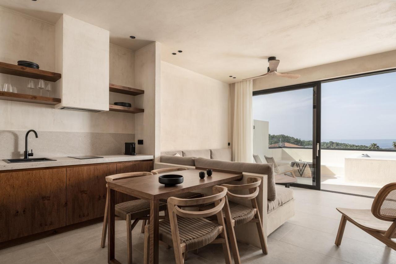 Seven Rocks Aparthotel Paliouri Ngoại thất bức ảnh