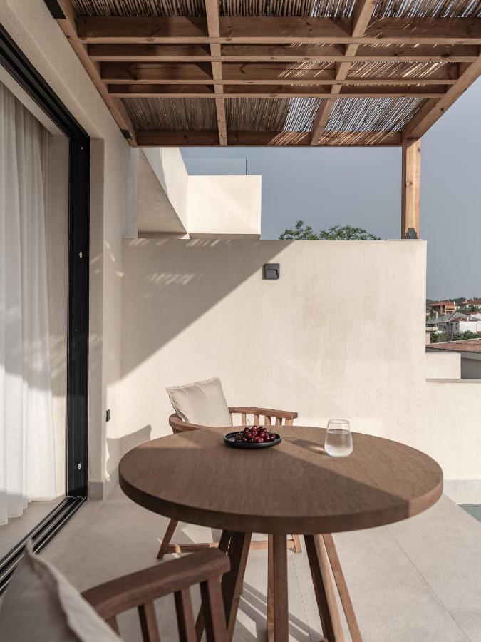 Seven Rocks Aparthotel Paliouri Ngoại thất bức ảnh