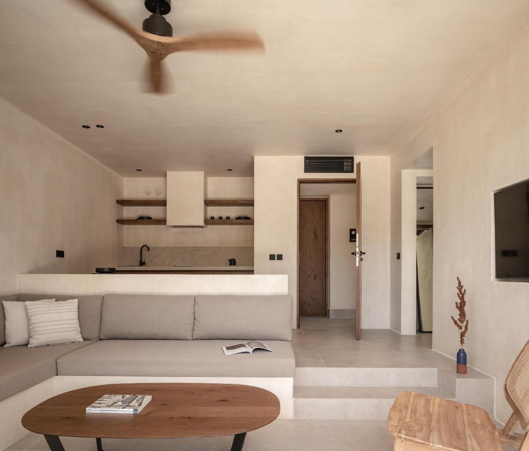 Seven Rocks Aparthotel Paliouri Ngoại thất bức ảnh